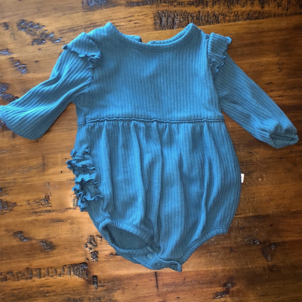 Ruffle hurts onesie